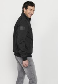 Koroshi Bomber dzseki - black