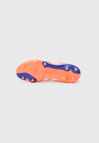 adidas Performance PREDATOR LEAGUE - Fodboldstøvler til fast underlag - signal coral/ftwr white/beam orange