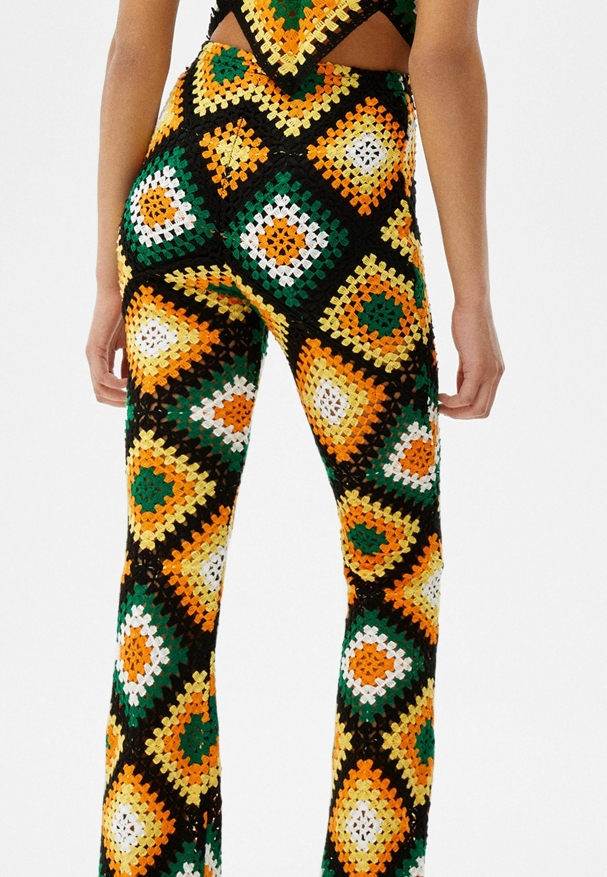 Bershka FLARE CROCHET - Trousers 