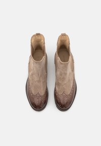 Melvin & Hamilton JADE 8 - Botines con plataforma - monza/chestnut/brown