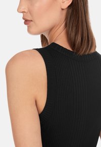 Marc Cain Top - black