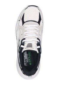 Skechers sneaker met een bovenkant van mesh in het wit met zwarte accenten, ronde neus, vetersluiting en een verwarmde zool voor comfort.