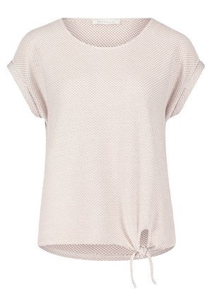 Lichtroze korte mouwen top met een gestructureerd patroon, ronde halslijn en een strikdetail aan de linkeronderkant. Zacht en lichtgewicht materiaal.