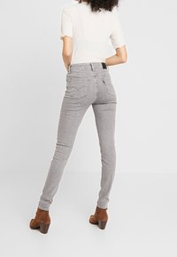 Levi's® Vaqueros pitillo - grey denim
