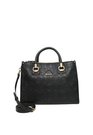 Sac à main structuré noir en cuir texturé, présentant un design de logo embossé. Quincaillerie en ton doré et bandoulière amovible incluses.