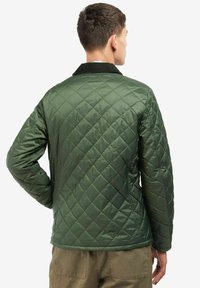 Barbour CRESTED HERRON QUILT - Light jacket - grün