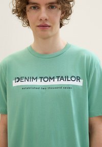 TOM TAILOR DENIM T-shirt print - salvia green