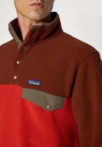 Patagonia SNAP - Fleece trui - amanita red