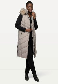 Ulla Popken WATER REPELLENT - Weste - dark putty