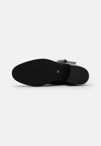 Kurt Geiger London Stivaletti stringati - black