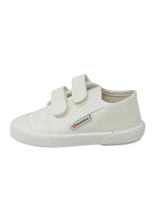 Scarpa in tela bianca per bambino con due strisce in velcro e suola in gomma, con piccolo logo Superga sul lato.