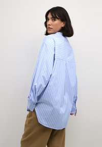 Kaffe KAMACKIE - Košilová halenka  - blue white stripe
