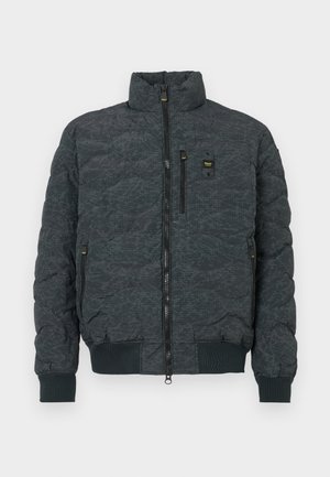 Gepolsterte, dunkelgraue Daunenjacke mit hohem Kragen, Frontreißverschluss, zwei Seitentaschen und elastischen Bündchen. Verfügt über eine dezente Textur und ein Logo-Highlight.