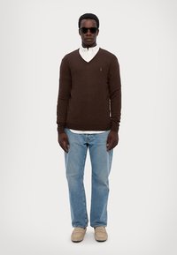Polo Ralph Lauren SLIM FIT WASHABLE WOOL V-NECK JUMPER - Džemperis - cacao brown heather
