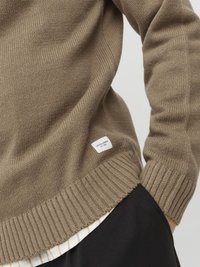 Jack & Jones JJEJACK CREW NECK SN - Pulover - otter