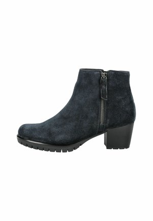 Schwarzer Wildleder-Stiefelette mit seitlichem Reißverschluss, rundem Zehenbereich, klobigem Absatz und robuster Sohle.