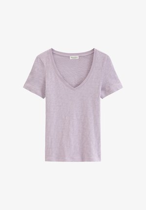 Lichtpaars katoenen T-shirt met korte mouwen, een diepe V-hals en een klein merkembleem aan de linker onderzoom.