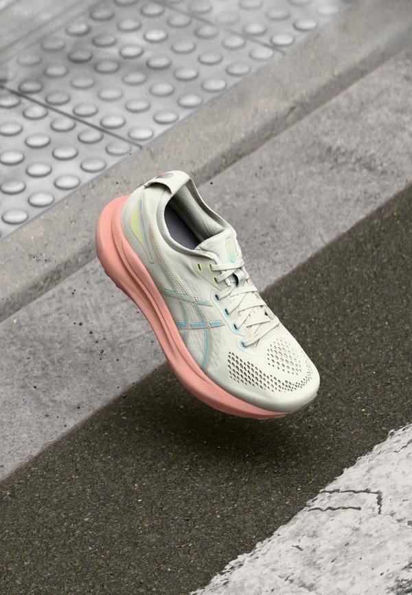 GEL-KAYANO 31 - Laufschuh Straße