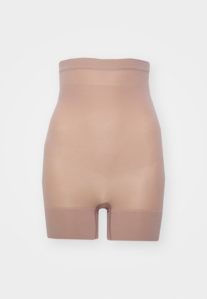 Spanx SPANXSCULPT™ SEAMLESS POWER HIGH-WAISTED SHORTY - Boxer da donna ...
