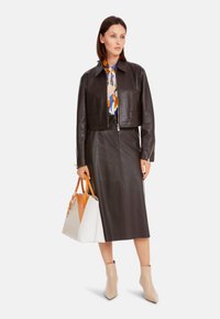 Marc Cain Lederjacke - dark wood