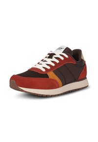 Men's sneakers feature a mix of brown fabric, red and orange suede accents, white laces, and a textured brown sole. Classic athletic design.
