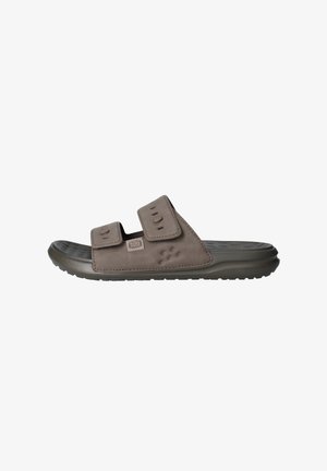 Sandalo marrone open-toe con due cinturini regolabili e suola testurizzata, progettato per un uso casual e comfort.