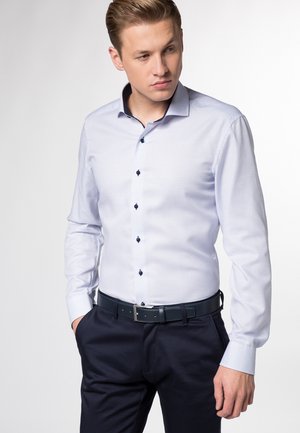 SLIM FIT - Shirt - hellblau