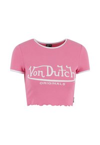 Roosa lühike t-särk ribatud kangast valge lainelise servaga. Esiküljel on valge trükitud "Von Dutch" logo. Lühikesed varrukad.