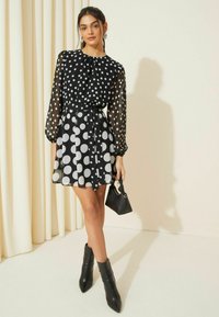 Friends Like These REGULAR FIT - Denní šaty - black