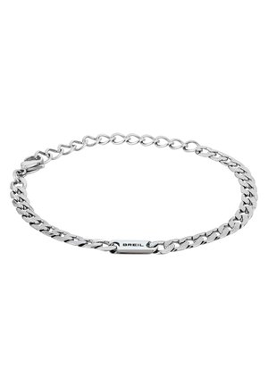 Zilveren kettingarmband met platte, in elkaar grijpende schakels en een rechthoekige sluiting gegraveerd met "BREIL" op een witte achtergrond.