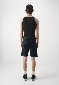 Jack & Jones JJICHRIS JJORIGINAL - Džinsa auduma šorti - black denim