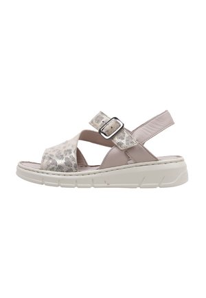 Sandalia de estampado de leopardo con correas de cuero beige, hebilla ajustable y suela de goma blanca que presenta un patrón texturizado y un diseño segmentado.