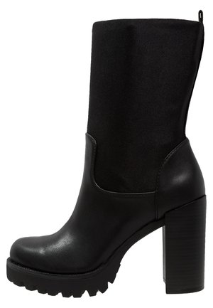 Stivaletti con tacco - black