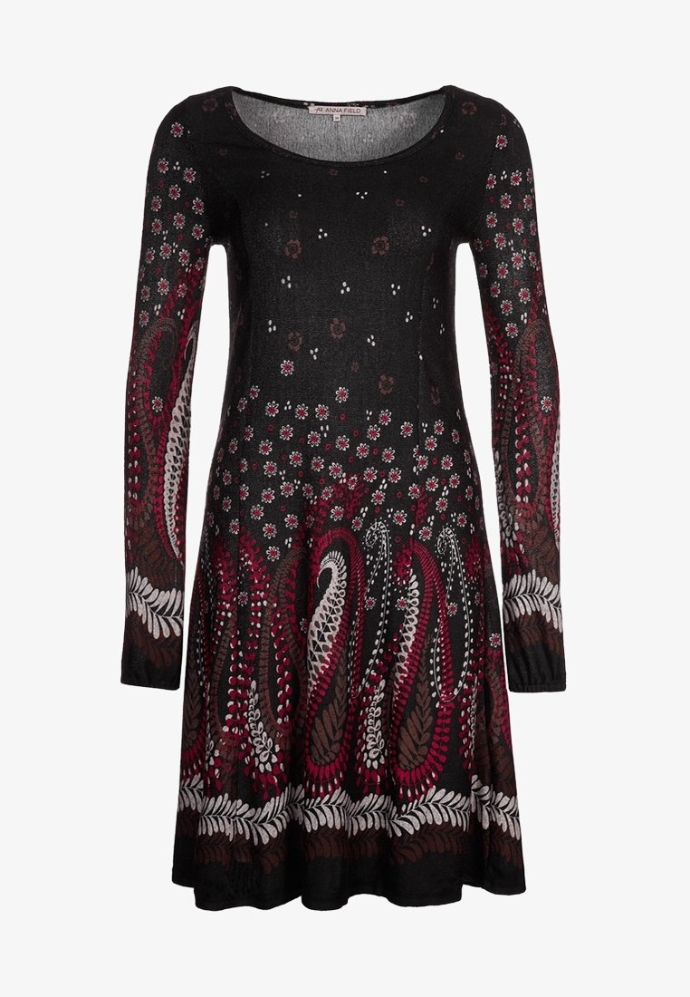 Robe noire à manches longues avec des motifs floraux et cachemire complexes en bordeaux, blanc et gris. Texture douce, silhouette évasée, col rond.