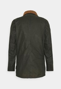 Barbour LIGHTWEIGHT ASHBY WAX - Rövid kabát - archive olive