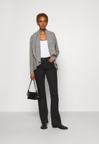 Repeat Strickjacke - light grey