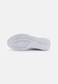 Nike Performance FLEX EXPERIENCE RUN 12 - Tenisice za trening - white/black/hot punch/volt