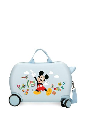 Maleta infantil para montar de color azul claro con gráfico de Mickey Mouse, ruedas, asa y pegatinas con temática de viajes que incluyen "Momentos Divertidos" y "En Movimiento".