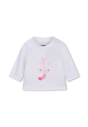 Wit baby-T-shirt met lange mouwen met roze cartoon rode panda en BOSS-logo op de voorkant gedrukt, met twee drukknopen op de linkerschouder.