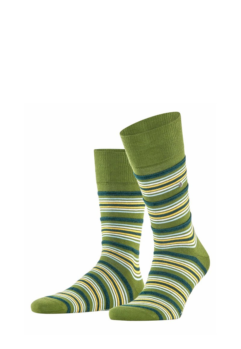 Grüne Socken mit horizontalen Streifen in verschiedenen Farbtönen, einschließlich Gelb und Blau, mit einem gerippten Bündchen und verstärkter Zehenpartie.