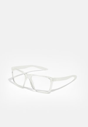 Läpinäkyvät silmälasit, joissa on suorakulmainen muoto, läpinäkyvät muovikehykset ja sileä pinta. Ei näkyvää logoa tai muotoilumalleja.