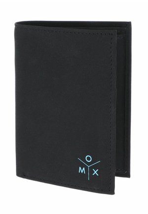 Portefeuille noir bi-pliant avec logo abstrait bleu clair en bas à droite, présenté partiellement ouvert sur fond blanc.