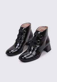 Hispanitas Botines con plataforma - black