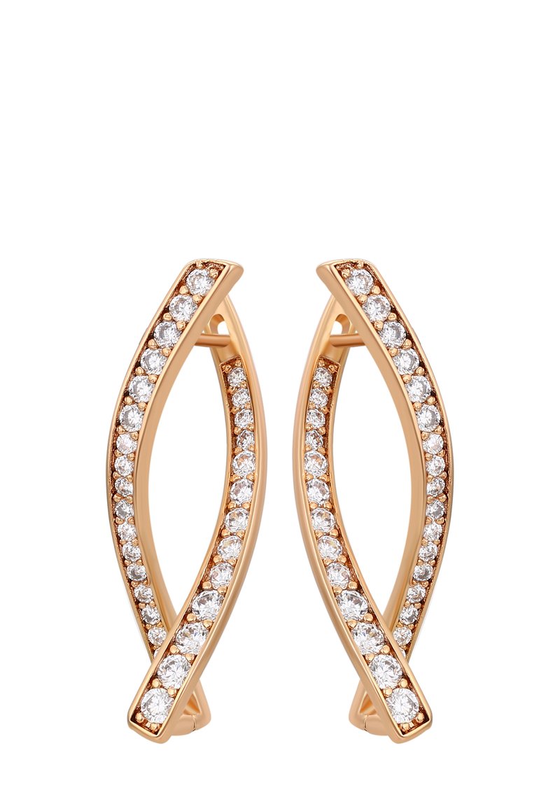 Orecchini a cerchio curvi in oro rosa, decorati con una fila singola di diamanti bianchi rotondi lungo il bordo esterno.