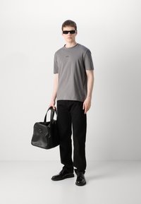 BOSS TCHUP - Paprasti marškinėliai - dark grey