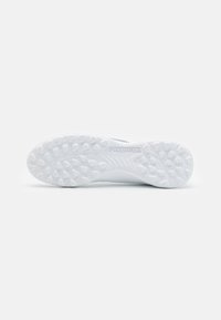 adidas Performance PREDATOR LEAGUE  - Chaussures de football sur gazon - footwear white/silver metallic