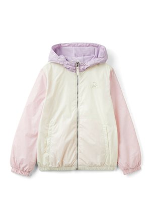 Veste légère à fermeture éclair avec capuche, présentant des couleurs rose pâle et crème, des poignets élastiques, et une doublure douce lavande. Détail logo brodé.