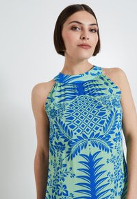 Grain de Malice SUSPENDUE IMPRIMÉE - Robe de jour - bleu vert