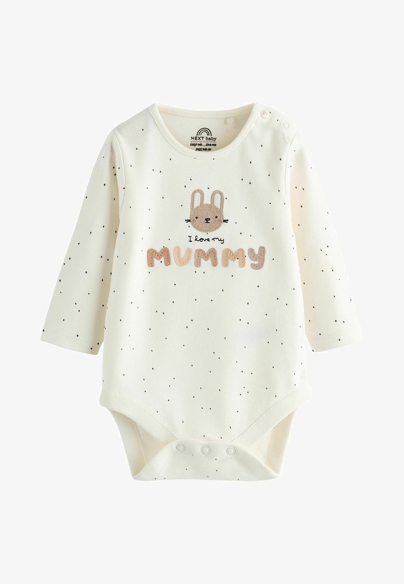 Balts garo piedurkņu bērnu kombinezons ar melniem punktiņiem, ar zaķa grafiku un tekstu "Es mīlu savu MAMMU" pasteļtoņos.