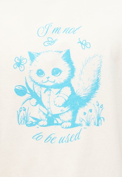 Croquis bleu d'un chaton duveteux tenant une fleur, entouré de papillons et d'herbe, avec le texte « Je ne suis pas à utiliser » au-dessus et en dessous.